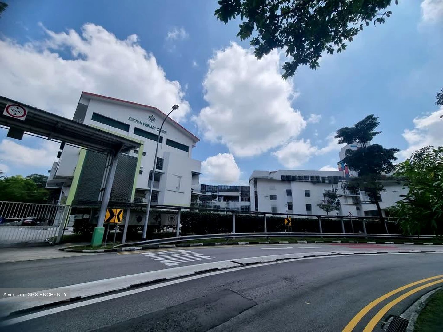 Jurong West Street 91 (D22), Shop House #558611701